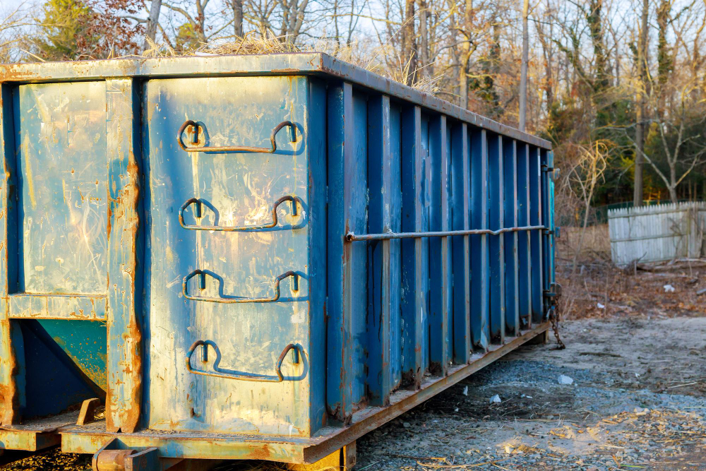 A Complete Guide to the Various Uses of Roll-off Dumpsters